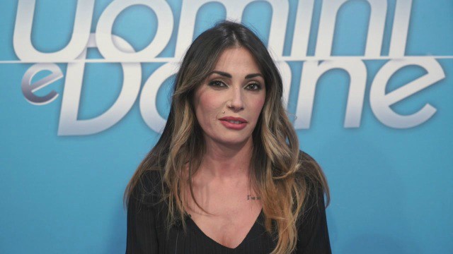Uomini e Donne, trono over: nuova sfilata per le dame