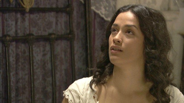 Anticipazioni Il Segreto 24 gennaio 2018: Lucia resta a casa di Hernando