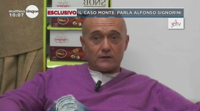 Isola dei Famosi 2018, le parole di Alfonso Signorini sul caso Monte: "Gravi le accuse della Henger" Isola dei Famosi 2018, le parole di Alfonso Signorini sul caso Monte: "Gravi le accuse della Henger"