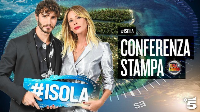 Isola dei Famosi 2018, Alessia Marcuzzi rivela: “Sarà l’isola del mistero”