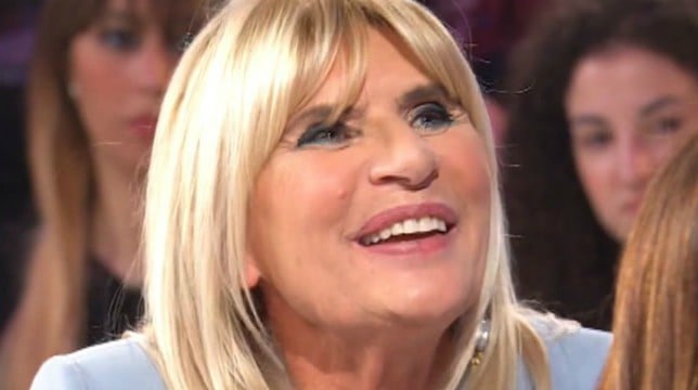 Uomini e Donne, Gemma a Verissimo: "Con Giorgio ci credo!" Uomini e Donne, Gemma a Verissimo: "Con Giorgio ci credo!"