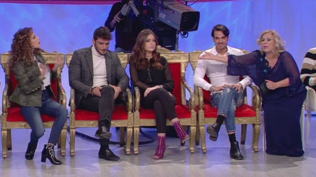 uominiedonne_trono