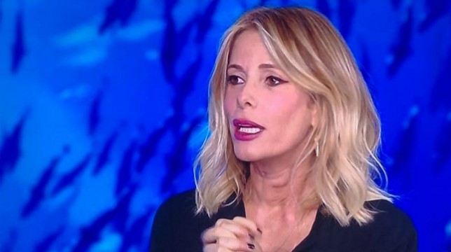 Isola dei Famosi 2018: Alessia Marcuzzi rivela accidentalmente ‘L’Isola che non c’è’