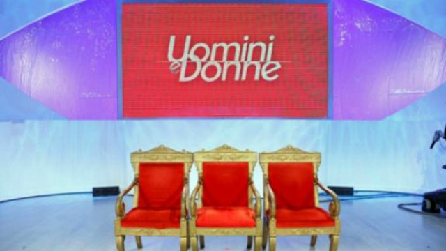uominiedonne_trono