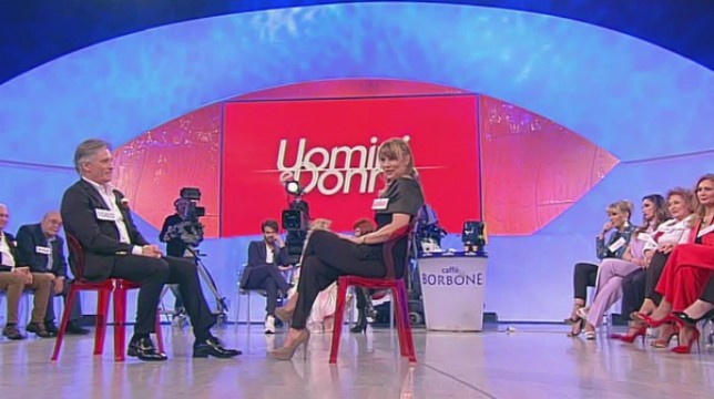 Uomini e Donne, oggi, venerdì 13 aprile, in onda la terza parte del trono over