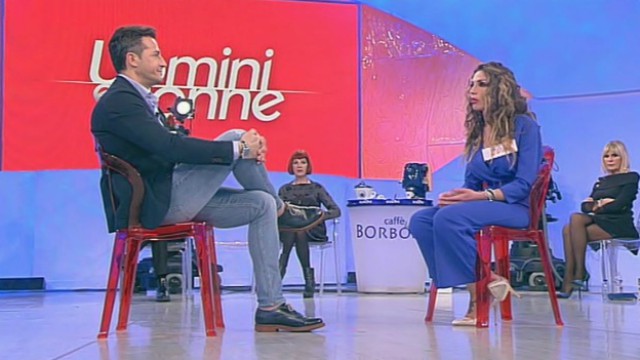 uominiedonne_19_aprile_over