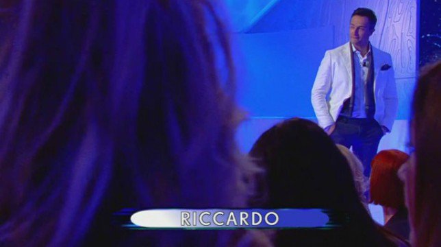 Uomini e Donne, trono over: in onda oggi, venerdì 11 maggio, la sfilata dei cavalieri