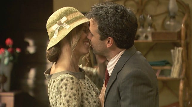 Anticipazioni Il Segreto 7 giugno 2018: Adela e Carmelo si impegnano a preparare le nozze