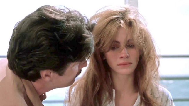 A letto con il nemico, il film con Julia Roberts stasera su Rai 3