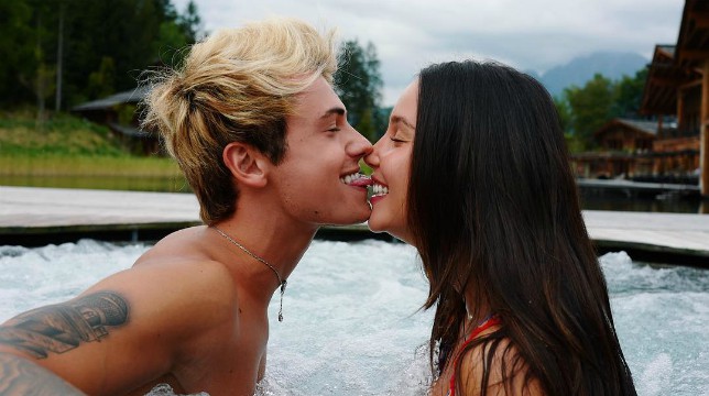 Federico Rossi sbotta sui social e difende la sua storia con Paola Di Benedetto