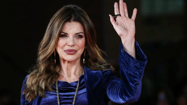 albaparietti_attacca_mariadefilippi