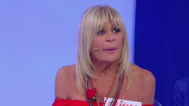 Uomini e Donne, oggi, 22 ottobre, in onda il trono over: malessere per Gemma