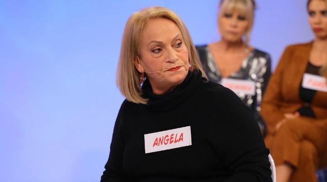 Uomini e Donne, trono over: in onda oggi, martedì 4 dicembre, la seconda parte