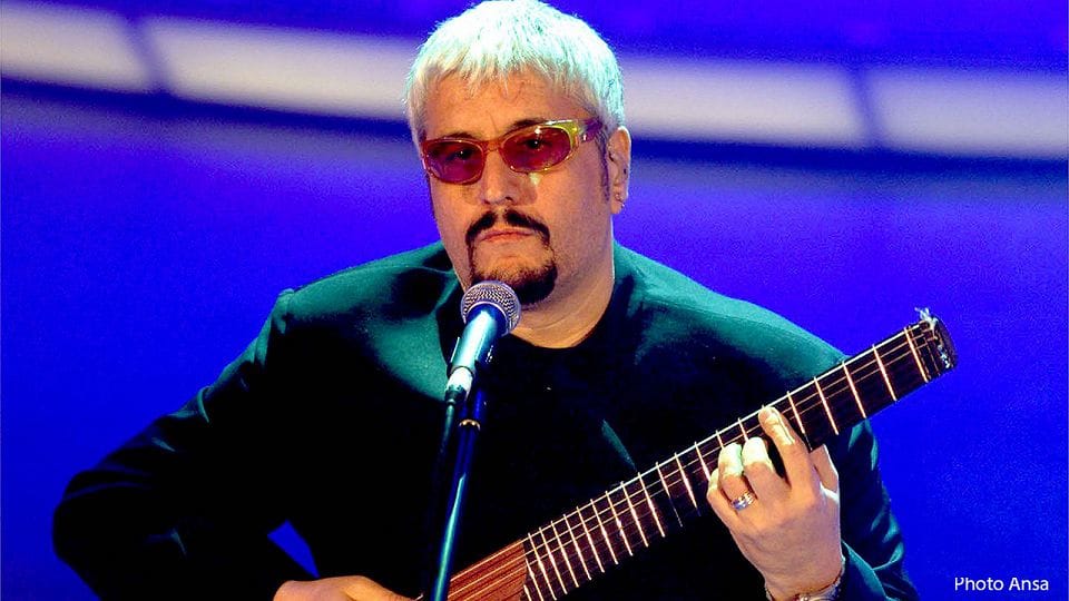 Sanremo 2019: scelto Pino Daniele per il Premio alla Carriera, Peppino Di Capri ammette la delusione