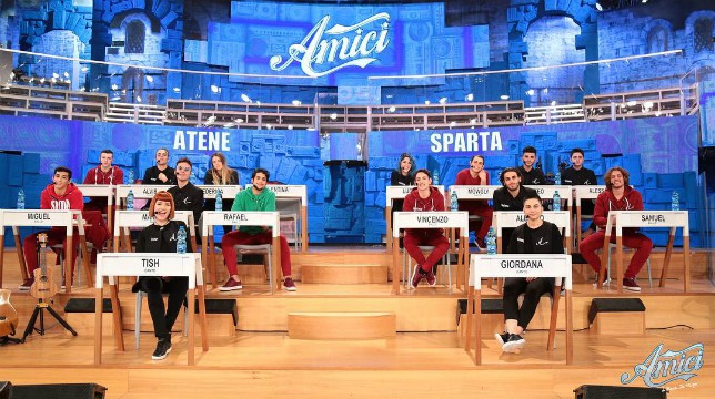 Amici 18: in onda oggi, sabato 9 febbraio, il nuovo appuntamento speciale