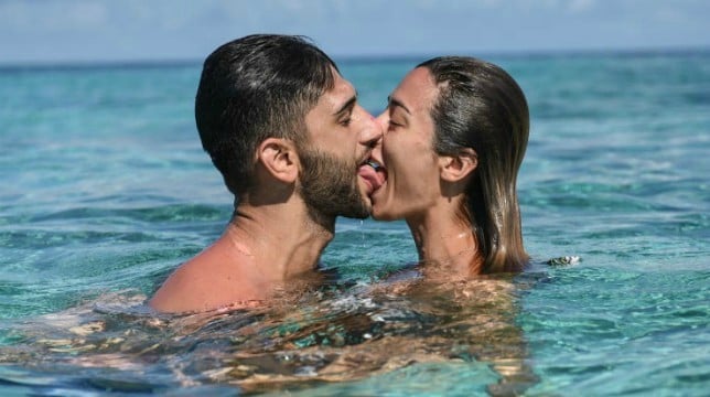 Isola dei Famosi 2019: Soleil Sorge e Jeremias Rodriguez, passione bollente Isola dei Famosi 2019: Soleil Sorge e Jeremias Rodriguez, passione bollente