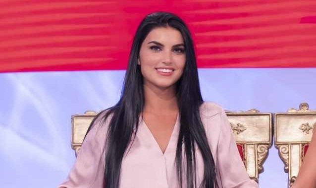 Uomini e Donne: la scelta di Teresa Langella è Andrea Dal Corso ma lui non si presenta