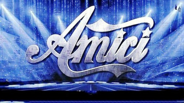 Amici 18 in onda stasera su Canale 5 la prima puntata del serale:  anticipazioni e ospiti