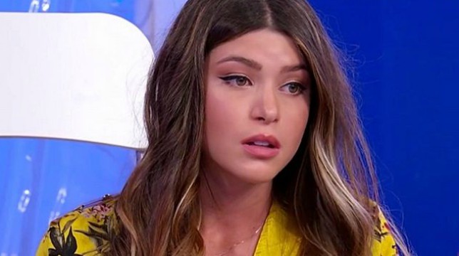 Uomini e Donne, Natalia Paragoni: “Ivan sperava che Sonia non fosse dietro la tenda”