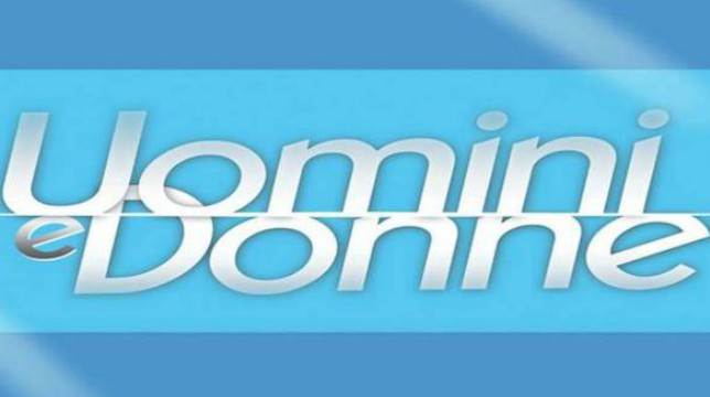 Uomini e Donne, oggi, lunedì 22 aprile: cambio di programmazione