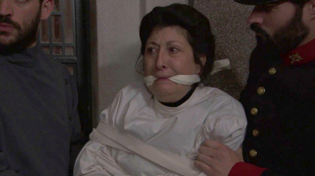 Una Vita Anticipazioni Spagnole: Blanca si vendica facendo impazzire Ursula!
