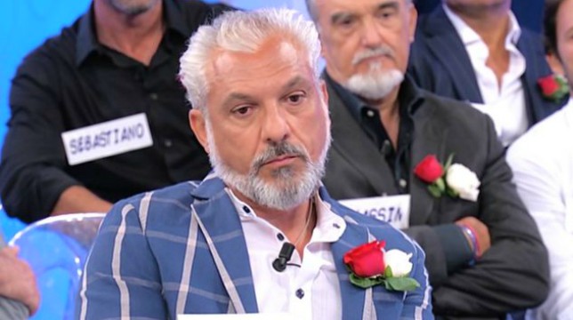 Uomini e Donne, anticipazioni over: tre protagonisti lasciano il programma