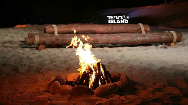 Temptation Island, anticipazioni prima puntata: una coppia al falò di confronto