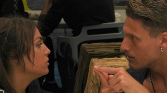 Grande Fratello, Francesca De Andrè e Gennaro Lillio ai feri corti: “Mi ha rotto i co***oni”