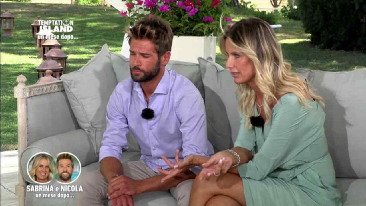 Temptation Island, Sabrina e Nicola tornano insieme: le frecciatine social della tentatrice Maddalena