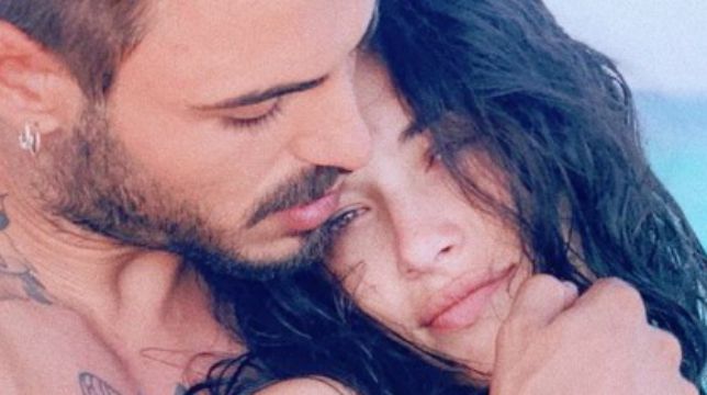 Gf Vip, Francesco Monte esce allo scoperto con Isabella, pioggia di critiche