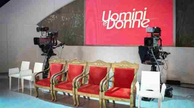 Uomini e Donne, domani, venerdì 26 luglio 2019: tutti i dettagli della puntata speciale