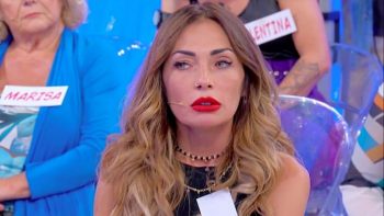 Uomini e Donne, oggi il trono over: Armando furioso a causa della decisione di Ida Uomini e Donne, oggi il trono over: Armando furioso a causa della decisione di Ida