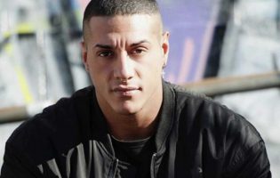 Temptation Island, Francesco Chiofalo furioso con i suoi amici: "Ci hanno provato con Antonella Fiordelisi" Temptation Island, Francesco Chiofalo furioso con i suoi amici: "Ci hanno provato con Antonella Fiordelisi"