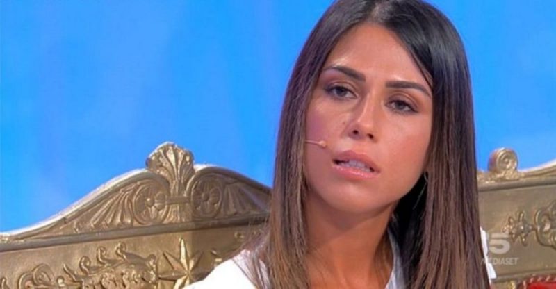 Galleria foto 'Uomini e Donne, oggi il trono classico: accuse per Alessandro e Giulio, Giulia delusa' - foto 1