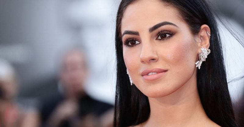 Galleria foto 'Una vita in bianco: Giulia De Lellis racconta Claudia, il ruolo che interpreterà nella web serie in arrivo a ottobre!' - foto 1