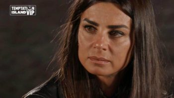 Temptation Island Vip, Serena Enardu rivela: "Ho toccato il fondo, sono in cura" Temptation Island Vip, Serena Enardu rivela: "Ho toccato il fondo, sono in cura"