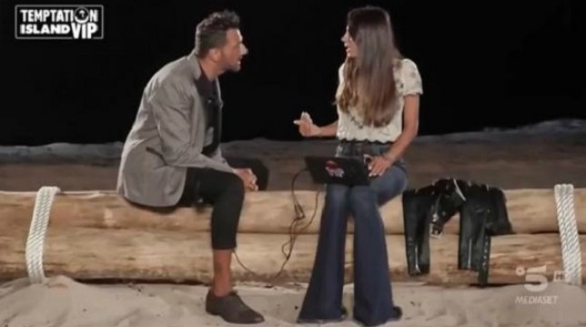 Temptation Island Vip, quinta puntata: acceso falò di confronto tra Serena Enardu e Pago