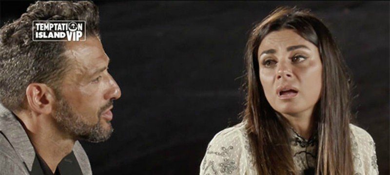 Galleria foto 'Temptation Island Vip, Alessia Marcuzzi su Serena Enardu “Ecco perché l’ho difesa durante il falò con Pago”' - foto 2