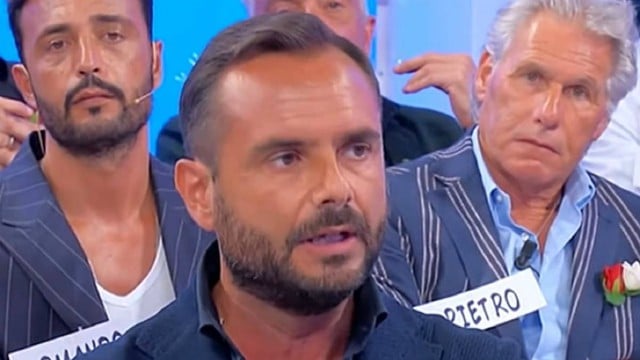 Galleria foto 'Uomini e Donne, in onda oggi il trono over: Enzo furioso con Pamela' - foto 1