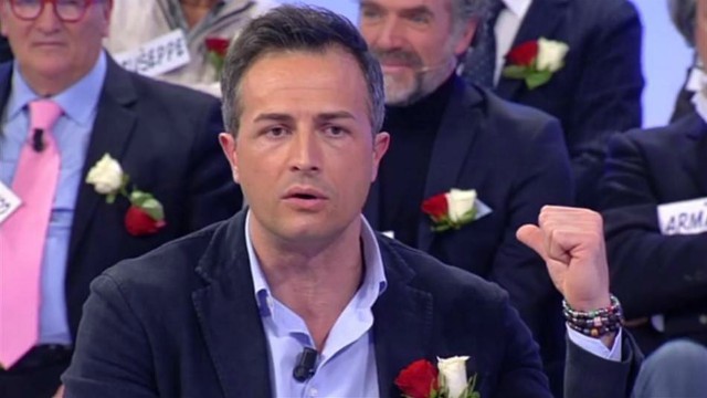 uomini_e_donne_riccardo_scontro_cipollari