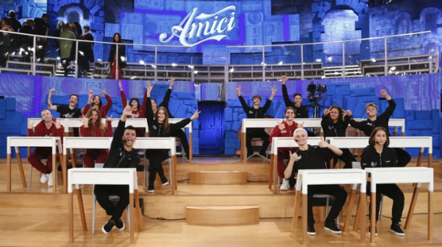Amici 19: la nuova formazione della classe scatena la bufera