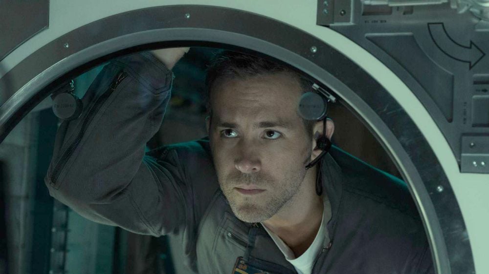Life: il film sci-fi con Jake Gyllenhaal e Ryan Reynolds in prima tv su Rai 2