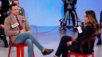 Uomini e Donne, oggi il trono over: Gemma furiosa, Ida e Riccardo sempre più distanti Uomini e Donne, oggi il trono over: Gemma furiosa, Ida e Riccardo sempre più distanti