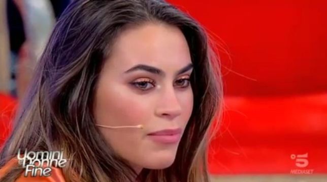 Uomini e Donne, Veronica Burchiello dichiara: “Alessandro Zarino mi ha sottovalutata”