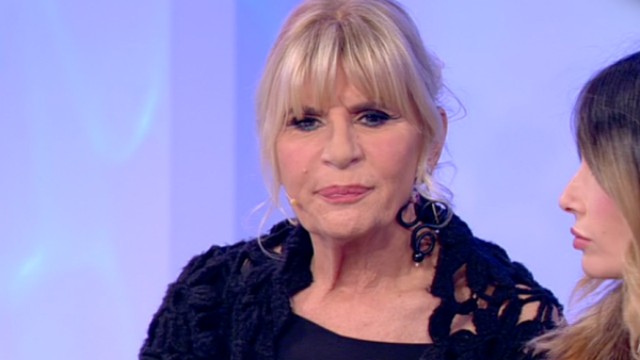 Galleria foto 'Uomini e Donne oggi il trono over: tensione in studio tra Gemma e Tina Cipollari' - foto 1