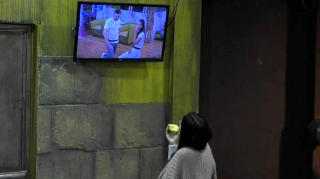 Gf Vip 4, Pago su Serena Enardu: “A lei manco tanto e vorrebbe che tornassimo insieme”