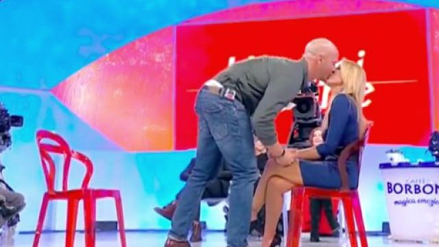 Galleria foto 'Uomini e Donne Trono Over, Anna Tedesco su Mattia: “Mi piace, ma nel “per sempre” non ci credo più”' - foto 2