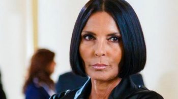 Un Posto al Sole Anticipazioni 13 febbraio 2020: Marina ha avuto un'idea per salvare i Cantieri. Alberto si è cacciato nei guai Un Posto al Sole Anticipazioni 13 febbraio 2020: Marina ha avuto un'idea per salvare i Cantieri. Alberto si è cacciato nei guai