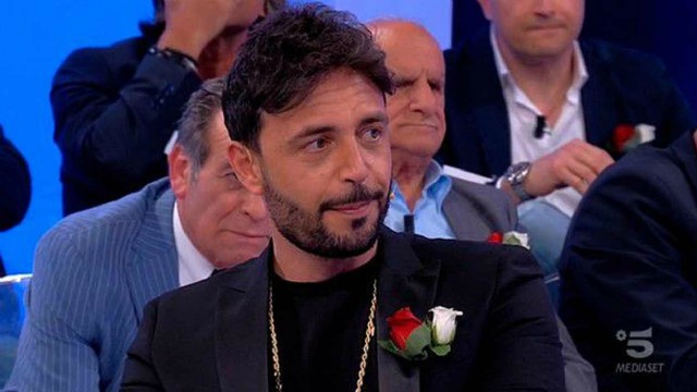 Galleria foto 'Uomini e Donne, oggi il trono over: aspro scontro tra Barbara De Santi e Anna Tedesco' - foto 1