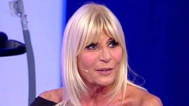 Galleria foto 'Uomini e Donne: Tina Cipollari lascerà il dating show? Ecco il motivo' - foto 1